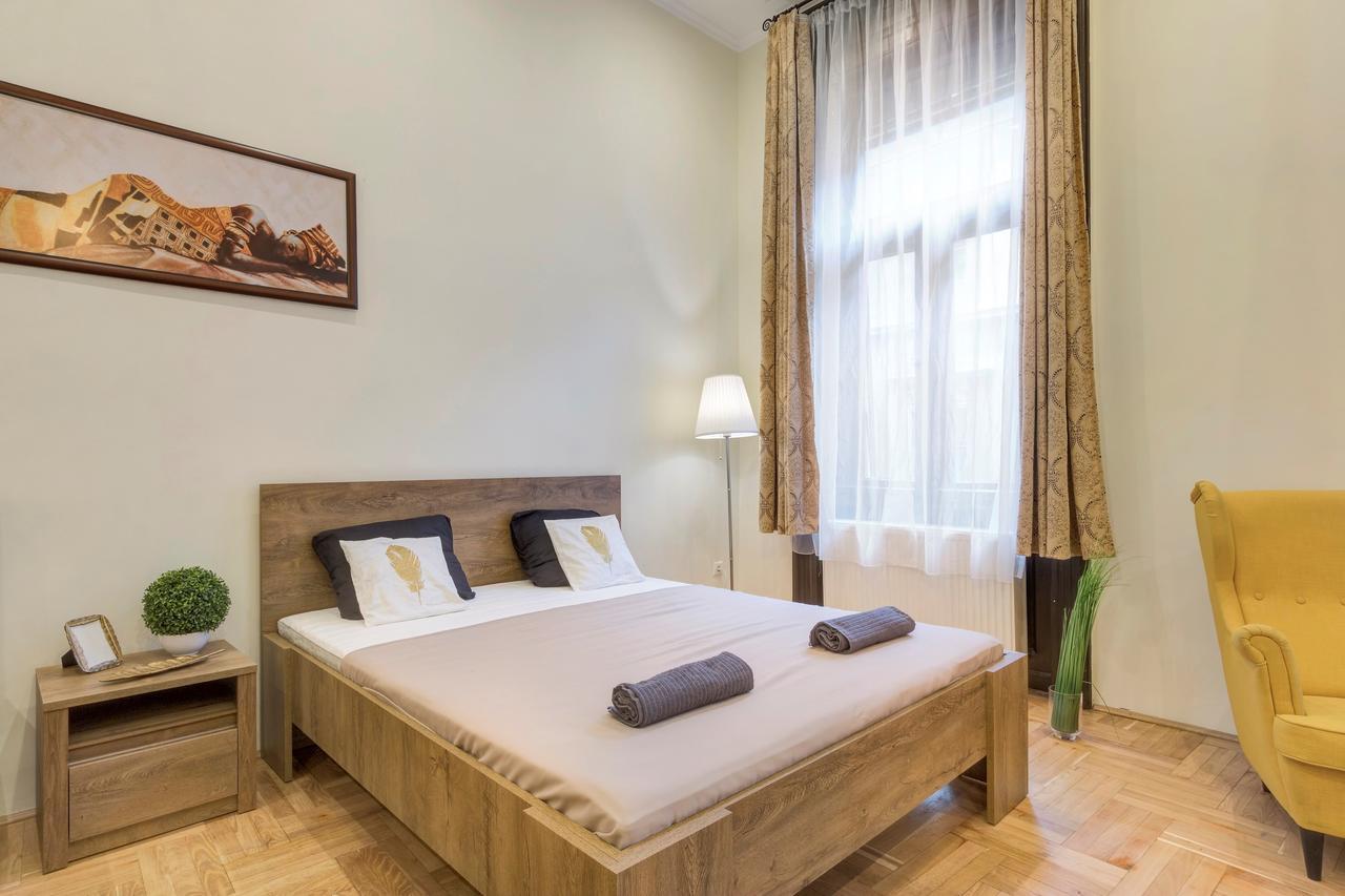 Real Apartments Klauzal บูดาเปสต์ ภายนอก รูปภาพ
