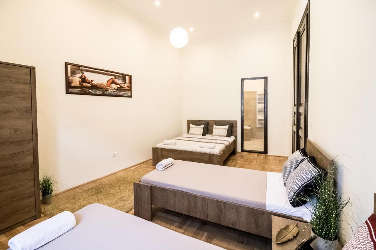 Real Apartments Klauzal บูดาเปสต์ ภายนอก รูปภาพ