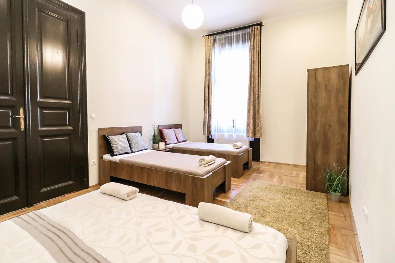 Real Apartments Klauzal บูดาเปสต์ ภายนอก รูปภาพ